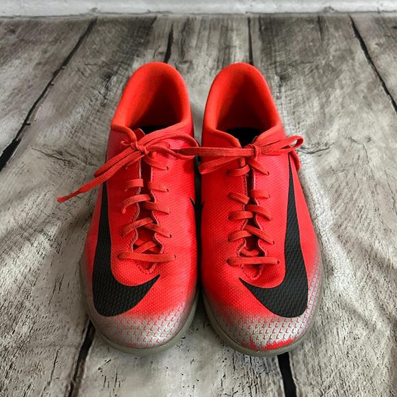 Nike Mercurial Academy CR7 Red and Black Youth Sneakers, Size 5.5